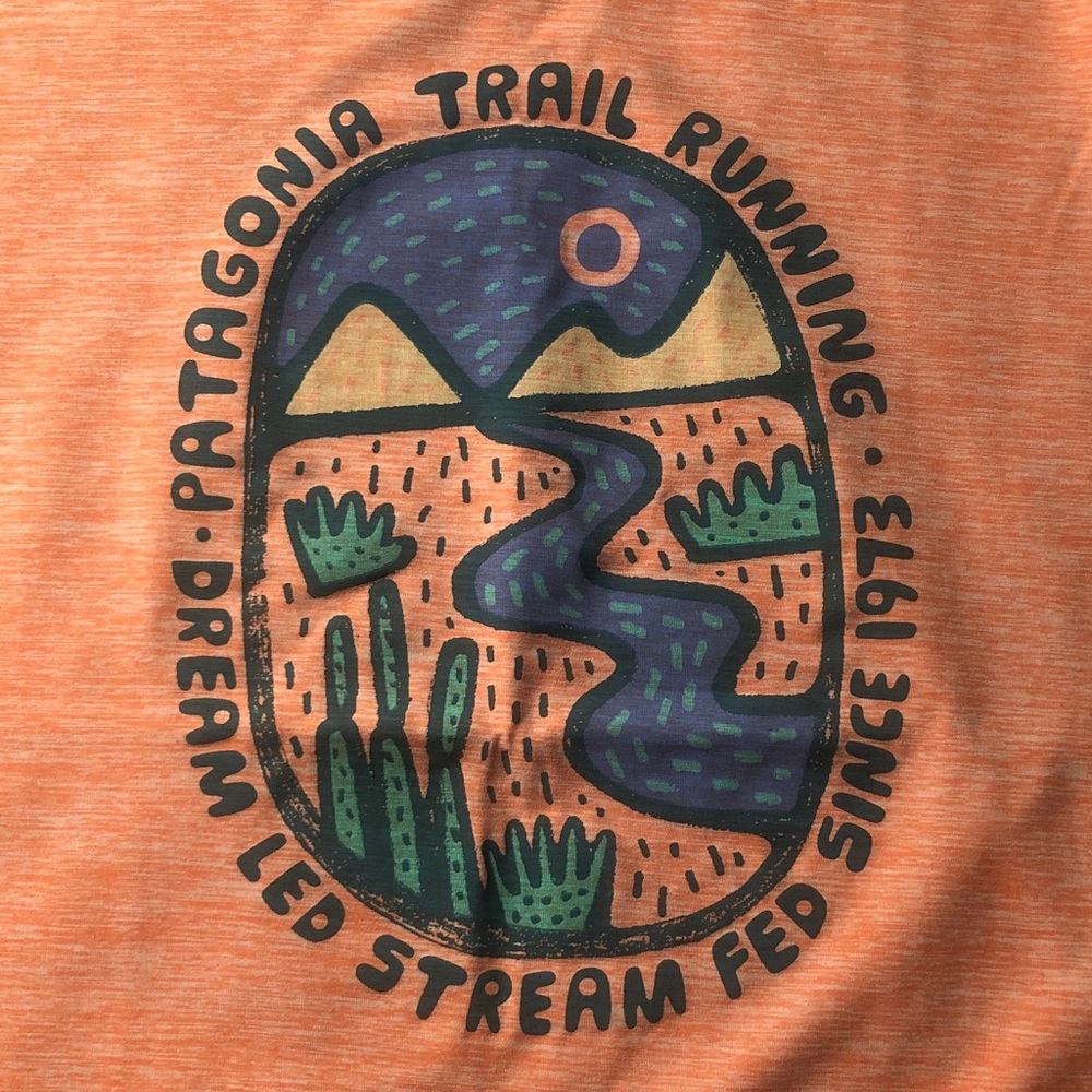 Patagonia Women’s XS trail running technical short sleeved tee - like new!